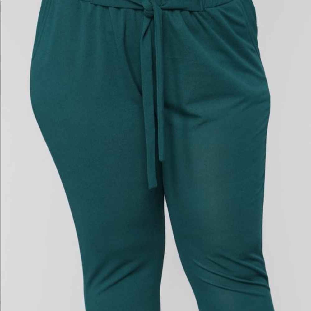 High Rise Skinny pants - Picture 2 of 3